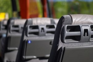 Transport osób – jaki przewóz osób w Warszawie najlepszy?