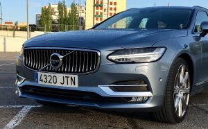 Volvocars Lubin: Doskonałość Szwedzkiego Designu i Innowacji na Polskich Drogach